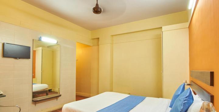 Hotel Golden Palace Pvt Ltd Mumbai Ngoại thất bức ảnh