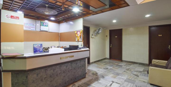Hotel Golden Palace Pvt Ltd Mumbai Ngoại thất bức ảnh